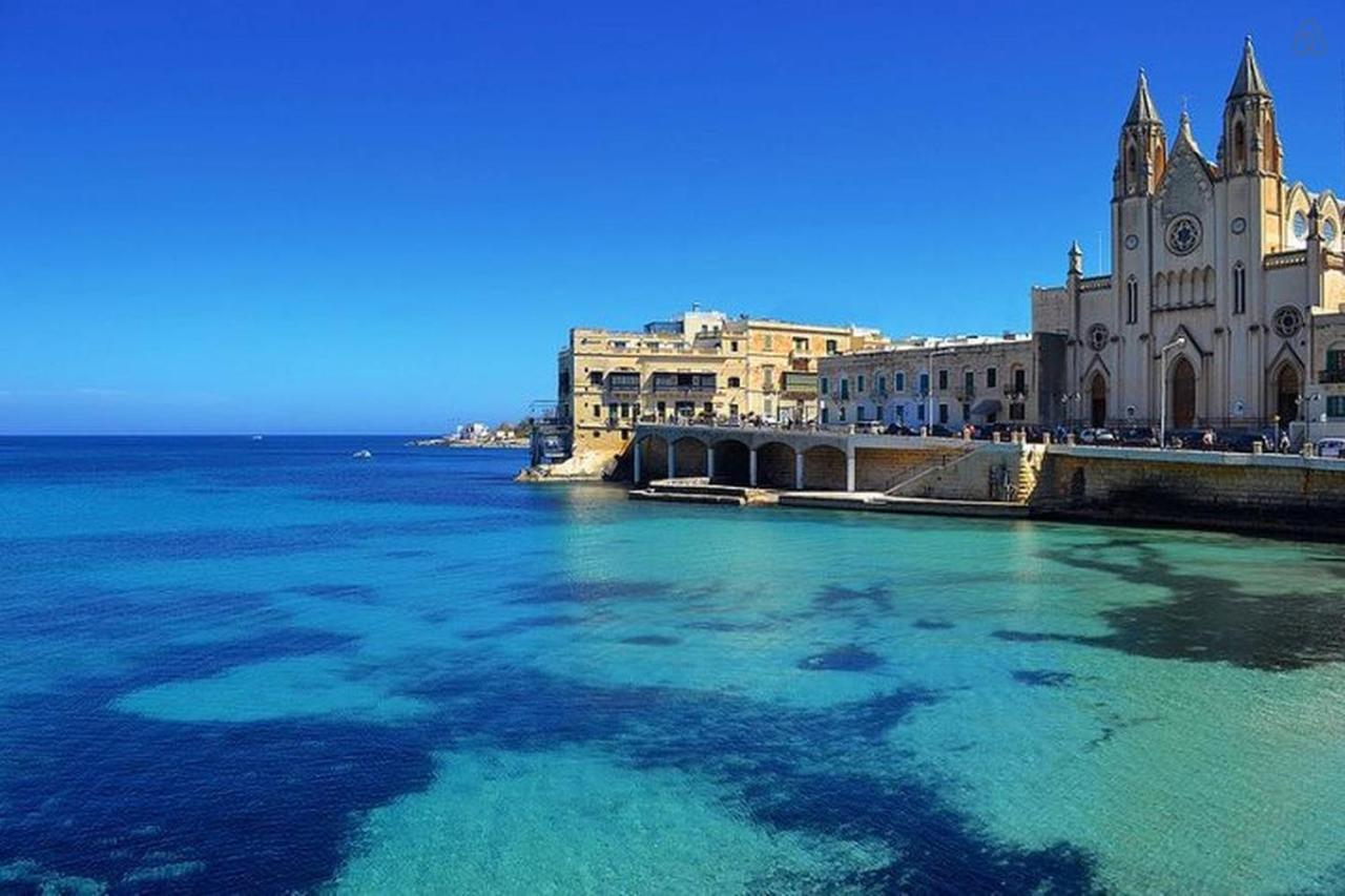Splendid Seaside Retreat On Spinola Bay Lägenhet St. Julian's Exteriör bild