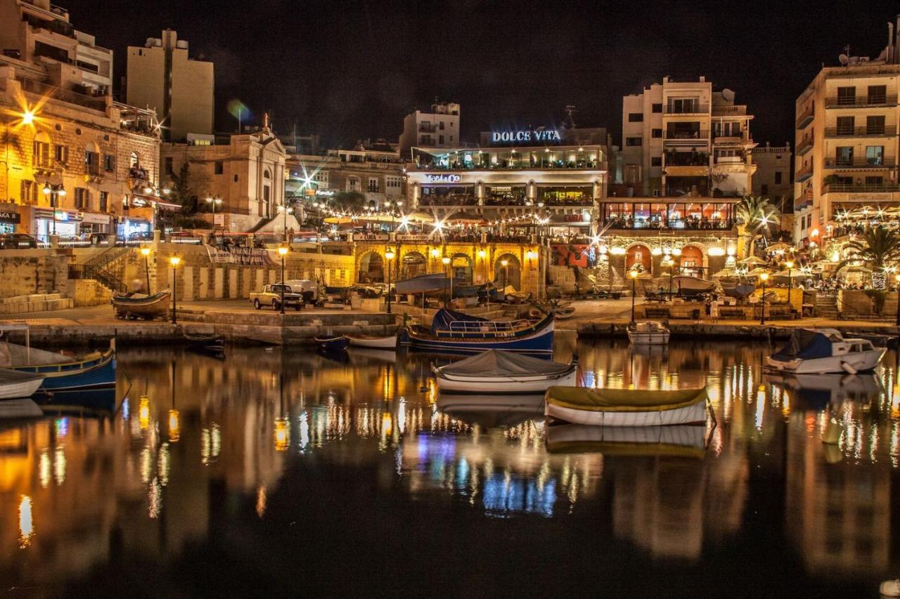 Splendid Seaside Retreat On Spinola Bay Lägenhet St. Julian's Exteriör bild