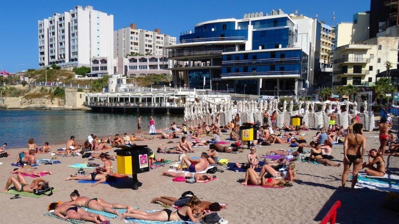 Splendid Seaside Retreat On Spinola Bay Lägenhet St. Julian's Exteriör bild